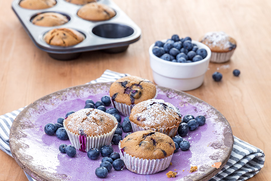 Blaubeer-Muffins mit Kichererbsenmehl