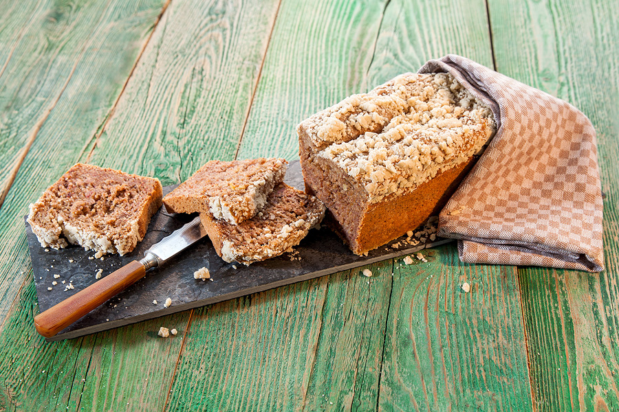 Dattel-Bananen-Kuchen mit Streuseln