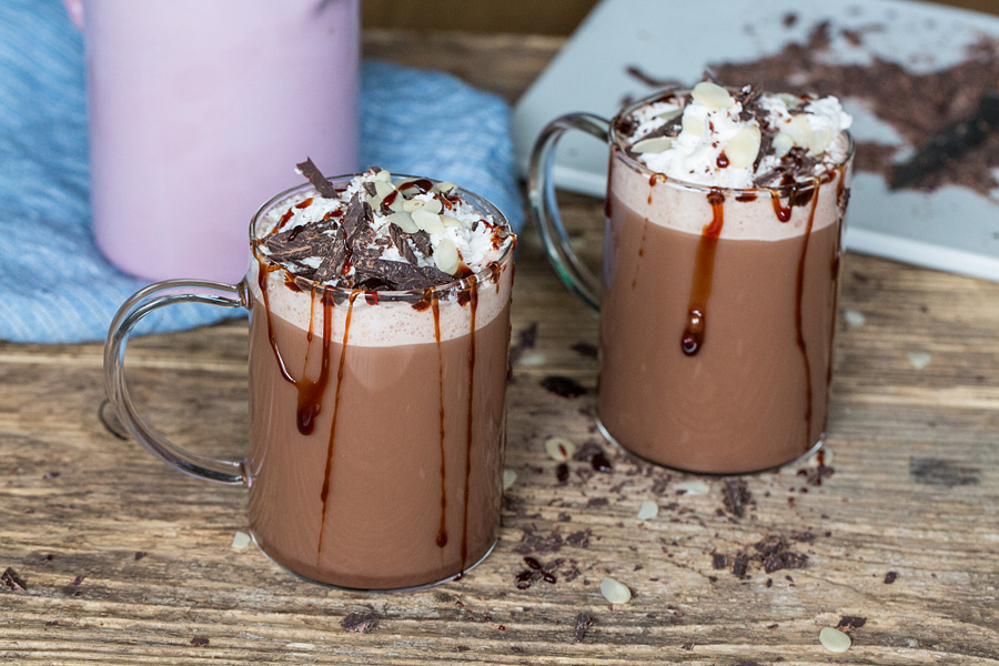 Veggie-Rezept: Heiße Schokolade mit Nuss-Nougat-Creme, Kokosblütensirup ...
