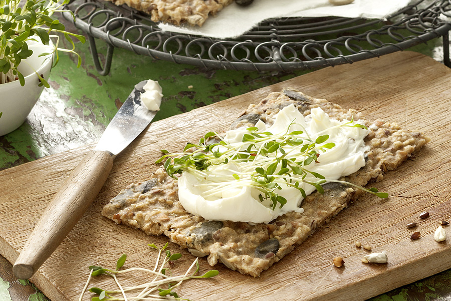 Veggie-Rezept: Knäckebrot mit Kerne-Mix - Jedes Essen zählt