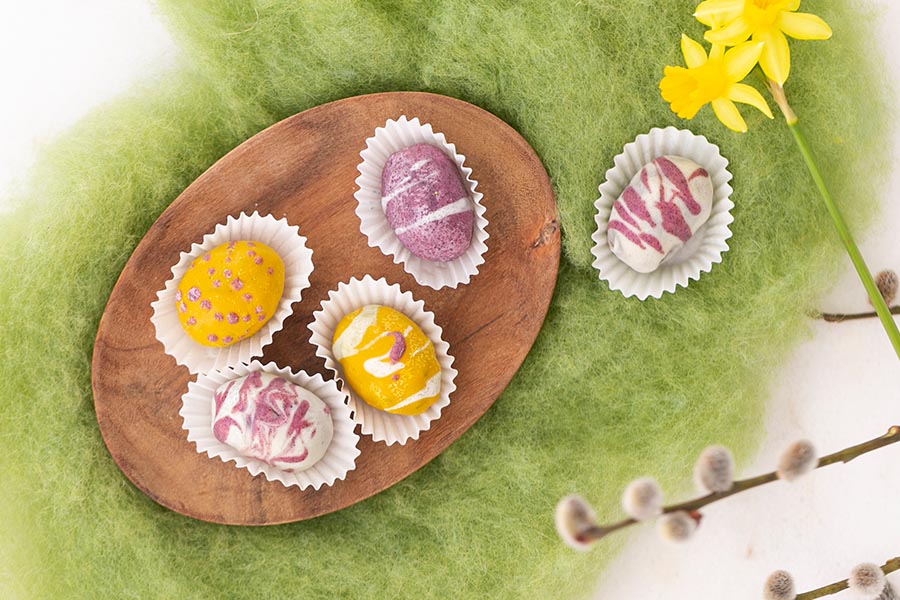 Vegane Schokoeier mit Aprikosenpaste Vegane Schokoeier mit Aprikosenpaste