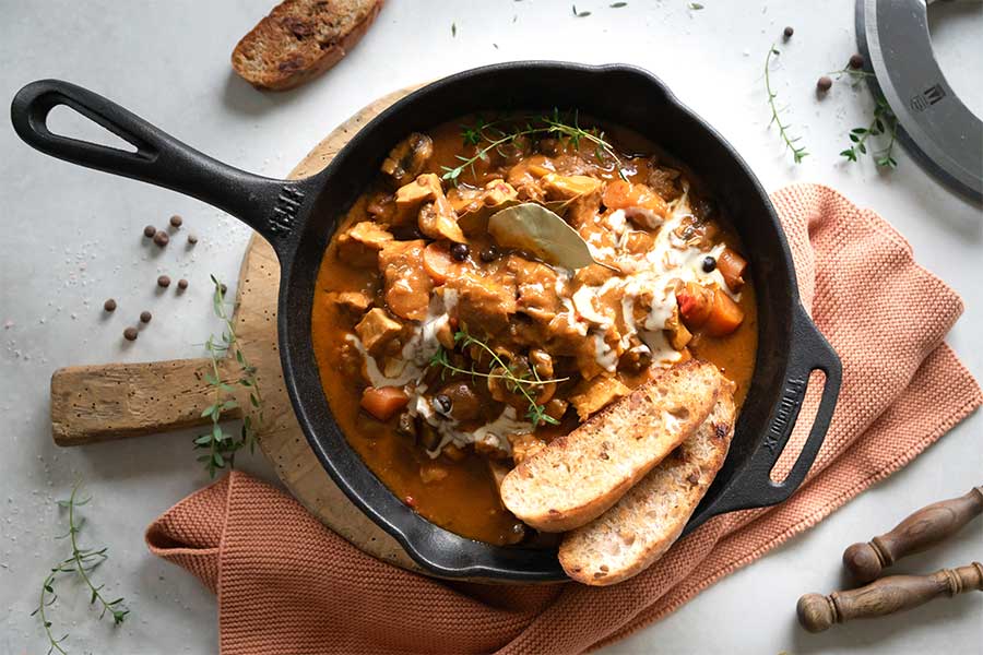 Veganes Rahm-Gulasch Veganes Rahm-Gulasch